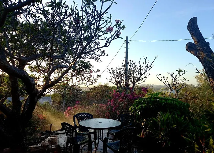 J & Ella\'S Holiday House - 2 Bedroom, 2 Bathroom Home