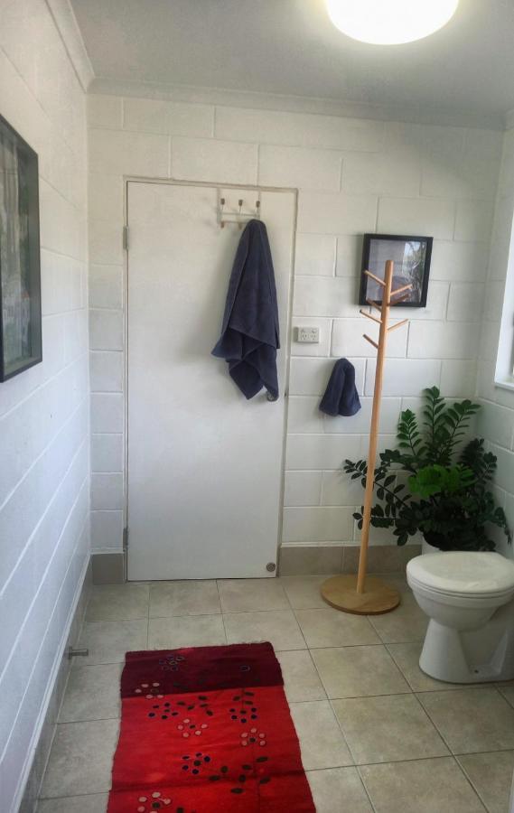 J & Ella's House - 2 Bedroom, 2 Bathroom *