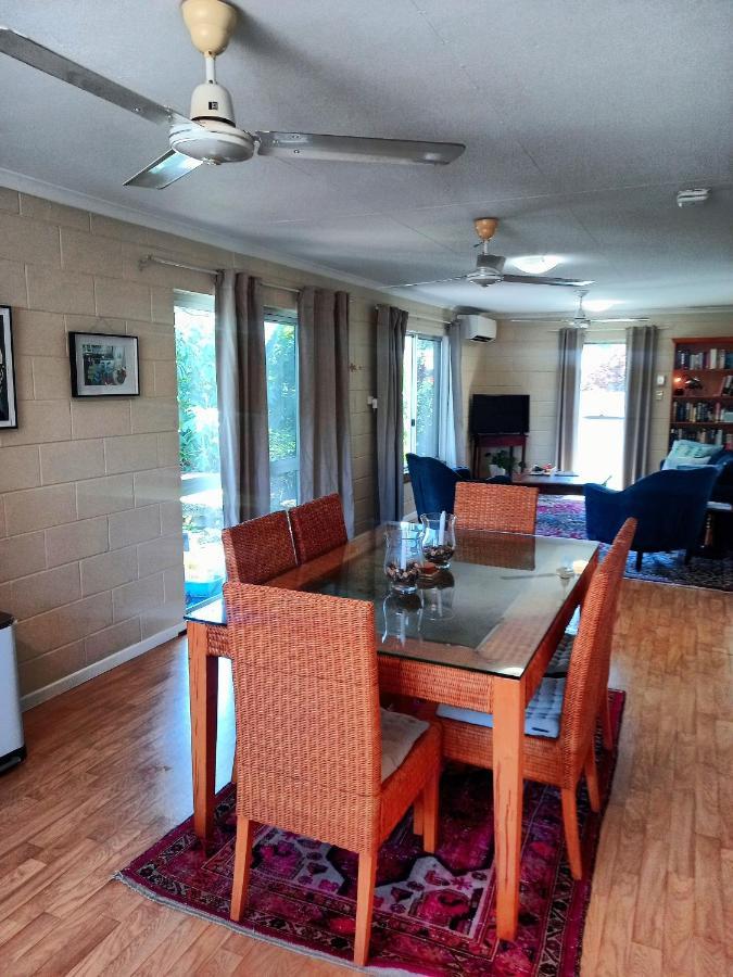 Holiday home J & Ella's House - 2 Bedroom, 2 Bathroom *