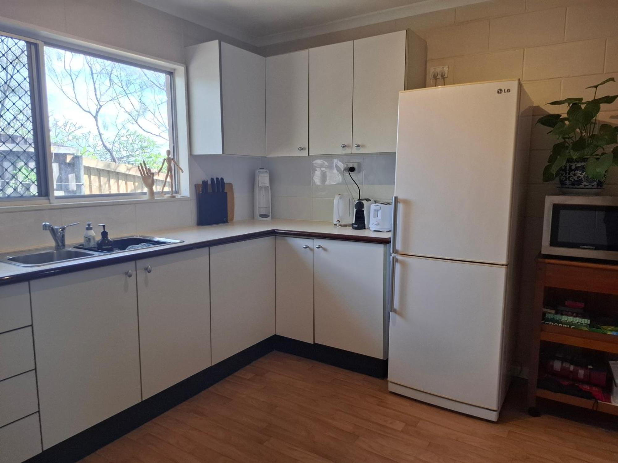 J & Ella's House - 2 Bedroom, 2 Bathroom Holiday home